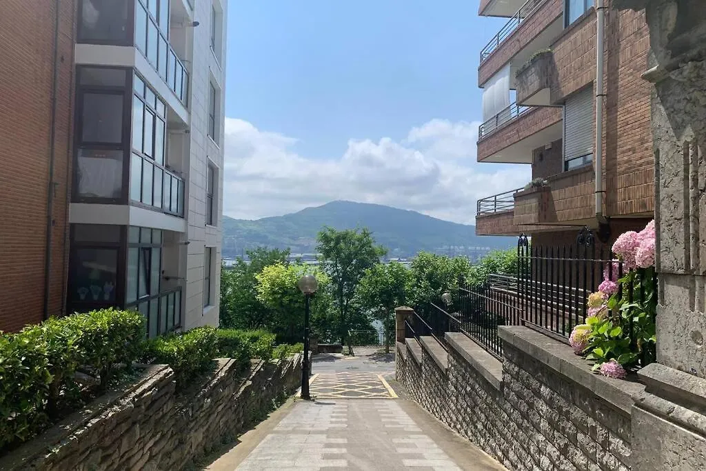 Basagoiti 1. A 10 Min Andando De La Playa Y 20 Min En Coche Del Guggenheim Apartment Getxo